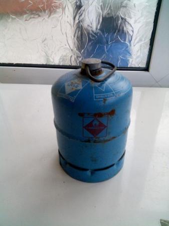 Image 2 of CAMPING GAZ 904 BOTTLE WITH DISH HEATER ALSO WORKS AS A LIGH
