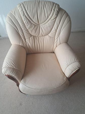 Image 2 of Cream leather arm chair in perfect condition