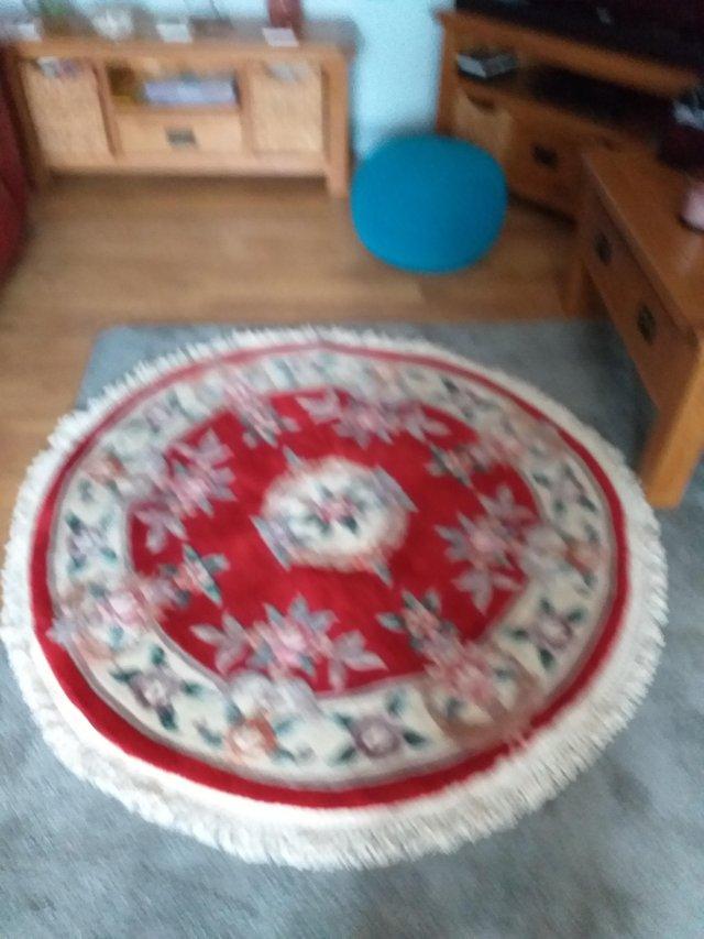 Preview of the first image of Chinese circular rug,one and a half metres diameter, in very.