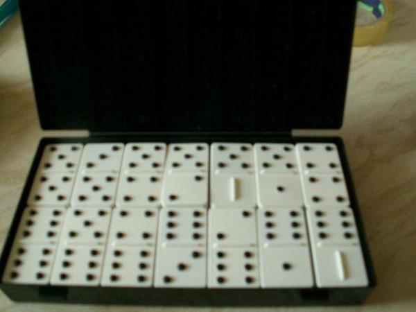 Image 1 of Dominoes for the blind or partially sighted