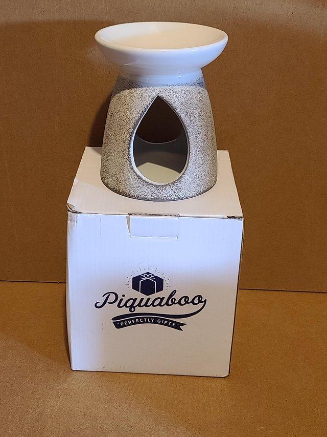 Preview of the first image of Piquaboo Large Oil/Wax Burner.