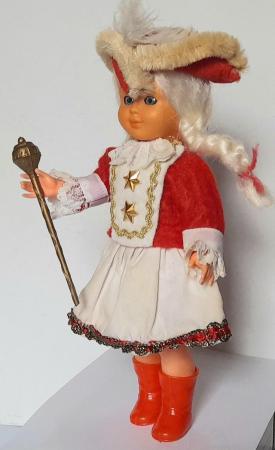 Image 4 of ANNA * USA  TRADITIONAL DOLL 17 cm VERY GOOD