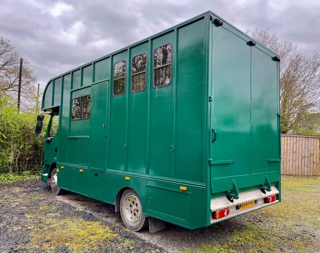 Preview of the first image of Compact PRB HORSE BOX LEYLAND DAF FA LF 45.150.