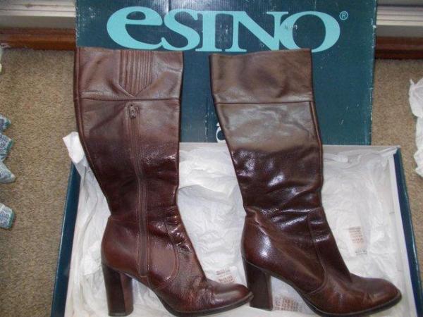 Image 1 of Esino knee length boots, size 39, brown