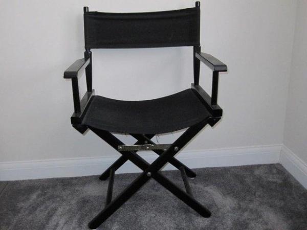Image 1 of Director's chair in black (folds)