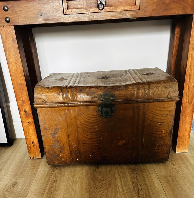 Preview of the first image of Antique trunk. Most be sold!.