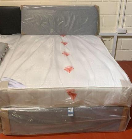 Image 1 of DOUBLE WORCHESTER DREAM VENDER MATTRESS, BASE AND HEADBOARD