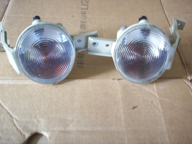 Preview of the first image of BMW MINI COOPER S R53 2003 PAIR FRONT BUMPER INDICATORS LEFT.