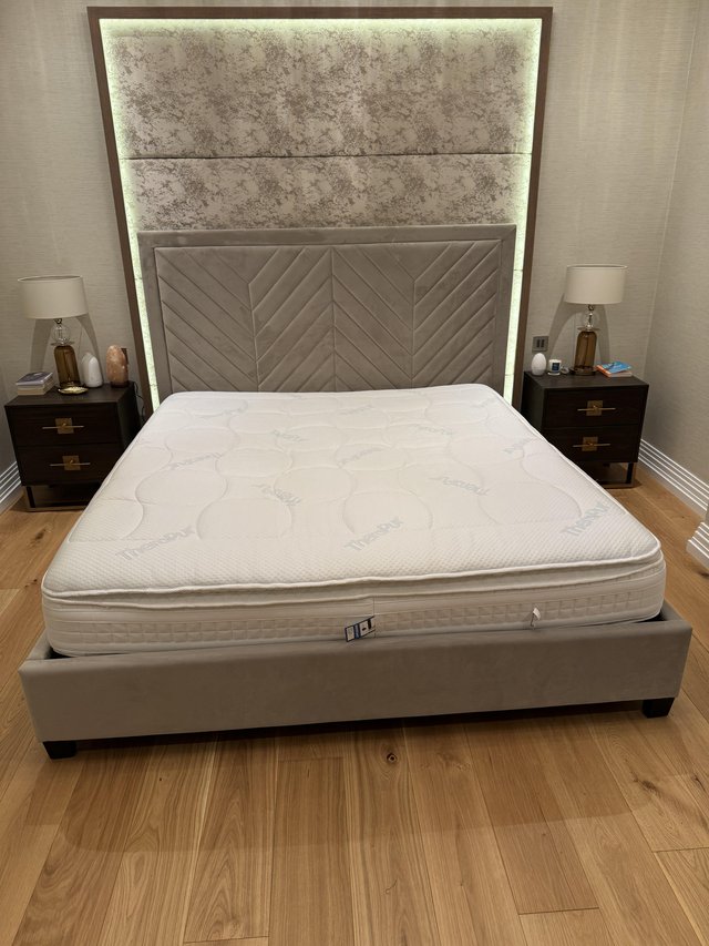 Preview of the first image of Super King Therapur ActiGel Glacier 4600 SK Mattress.