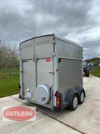 Image 7 of Ifor Williams HB511 MK2 Horse Trailer 2021 Right Hand Unload