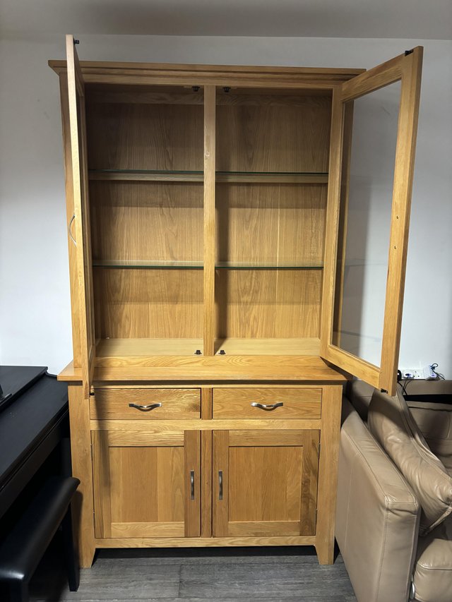 Preview of the first image of Oak Wood Display Cabinet Suitable For A Living Room Bargain.