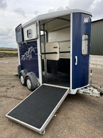 Image 2 of Ifor Williams HB506 horse trailer