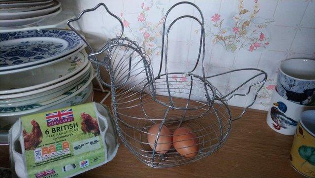 Preview of the first image of Wire Chicken Eggs Basket fab condition.