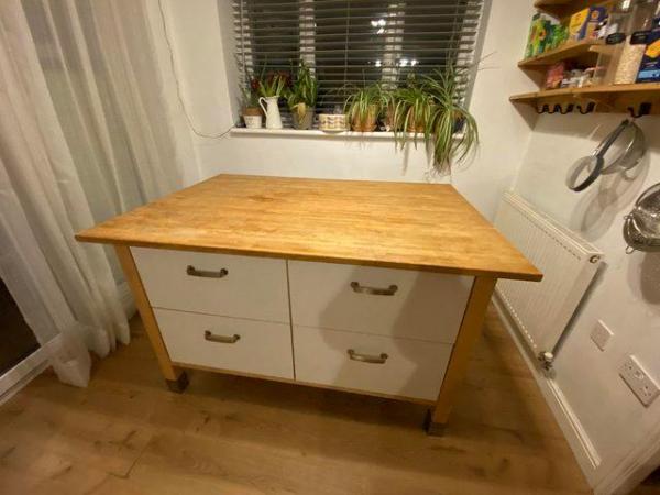 Image 4 of IKEA Varde Freestanding Kitchen Units plus Range Cooker