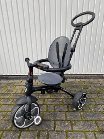 Image 1 of Smyths Toys Black toddlers tricycle with adult push bar