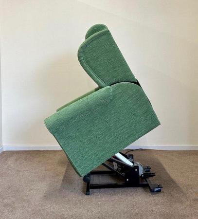 Image 13 of LUXURY ELECTRIC RISER RECLINER GREEN CHAIR ~ CAN DELIVER