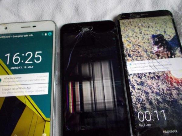 Image 2 of Job lot of 16 Nokia, Samsung Galaxy phones,spares or repairs