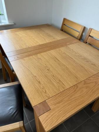 Image 3 of M&S Sonoma expandable solid oak table . X4 chairs available