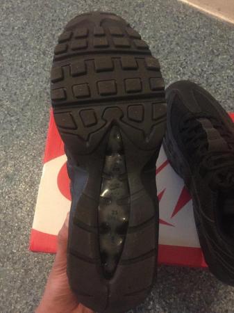 Image 2 of Black Air max 95 Retro men’s trainers for sale UK size 9