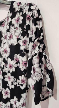 Image 22 of New Wallis Black Floral Summer Lightweight Dress Size 14