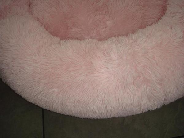Image 6 of Pupnaps Supersoft Calming Dog Pet Donut Bed Large Pink