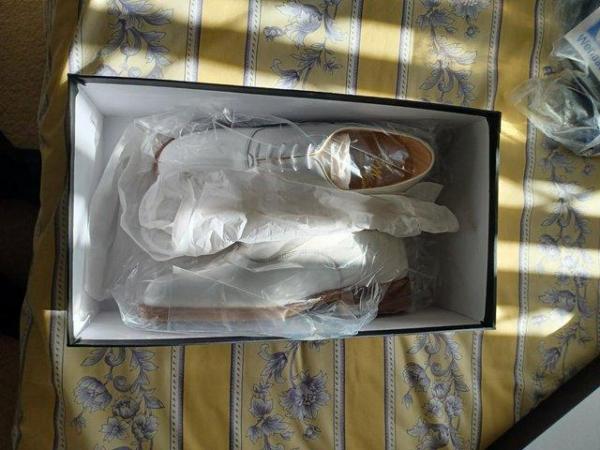 Image 2 of Giorgio Moure White Dress Shoes Size 6 still boxed as new