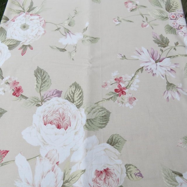Preview of the first image of Fabric Remnant Traditional Floral Design.