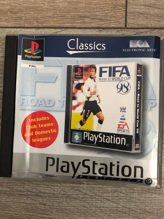Preview of the first image of PlayStation Game Fifa Road to World Cup 98.