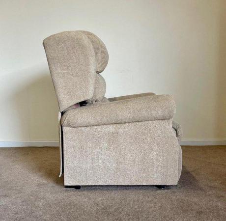 Image 11 of NOPAC LUXURY ELECTRIC RISER RECLINER BEIGE CHAIR CAN DELIVER