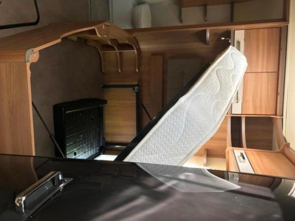 Image 12 of Lovely like new Bailey pegasus verone GT70 caravan