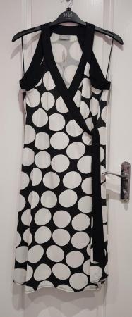 Image 4 of New with Tags Wallis Summer Wrap Dress Size 16