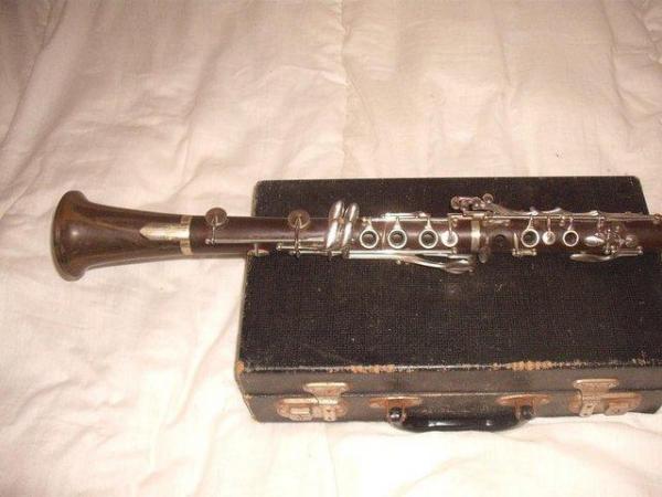 Image 2 of Vintage B&H 926 Clarinet.1940s / 50s.in good working conditi