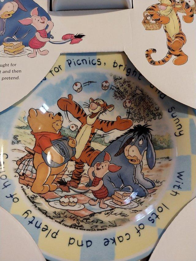 Preview of the first image of Winnie the pooh and friends set.