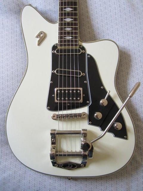 Preview of the first image of Duesenberg Paloma electric guitar.
