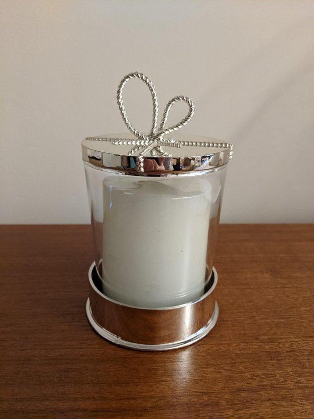 Preview of the first image of Vera Wang Candle Holder - "Love Knots".