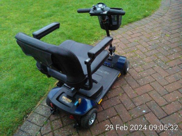 Image 3 of Mobility scooter pride elite traveller in good condition.