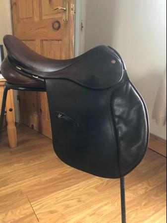 Image 1 of Jeffries Falcon saddle medium 17.5
