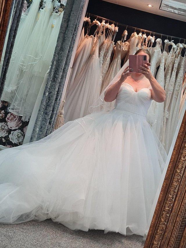 Preview of the first image of Dorothy Rose Bridal wedding dress.