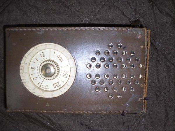 Image 2 of Dynatron Tourist Radio. collectors piece 1961 vintage.