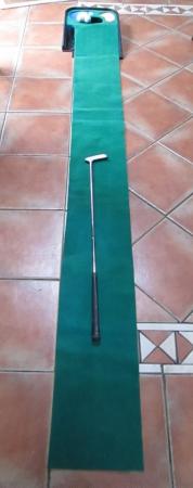 Image 2 of Masters Deluxe Hazard Putting Mat, Putter and Balls