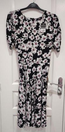 Image 4 of New Wallis Black Floral Summer Lightweight Dress Size 14