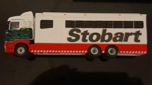 Preview of the first image of Atlas Oxford JV9108 1/76 Eddie Stobart Scania Horsebox White.