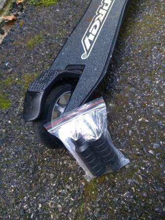 Image 3 of Stunt Scooter, Excellent Condition, Incl Stunt Pegs
