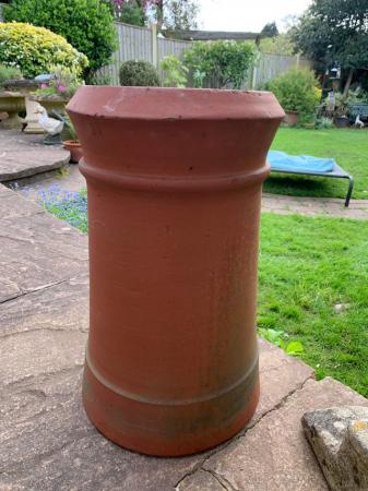 Image 1 of Chimney pot, plant stand or roof