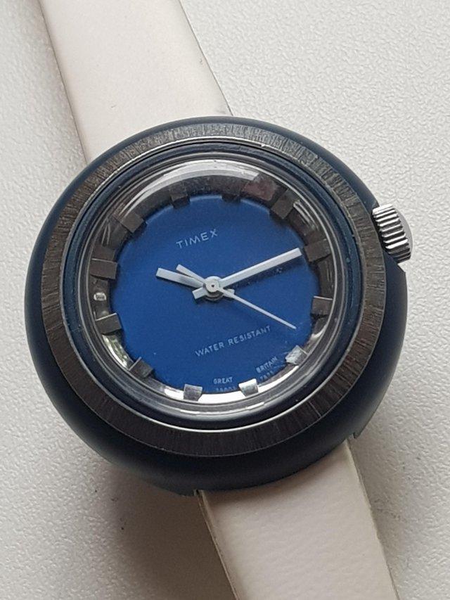 Preview of the first image of mens 1973 rare model timex watch ufo space age 29002.