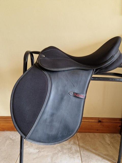 Preview of the first image of 17" Maxam Thorowgood Saddle.