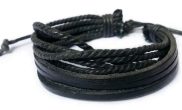 Preview of the first image of Jewellery - Unisex - Bracelet - black leather layered.