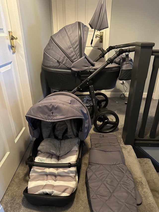 Preview of the first image of Venicci Travel System Carbo Lux-Natural Grey.