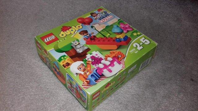 Image 2 of LEGO DUPLO 'My Town: Birthday Party'