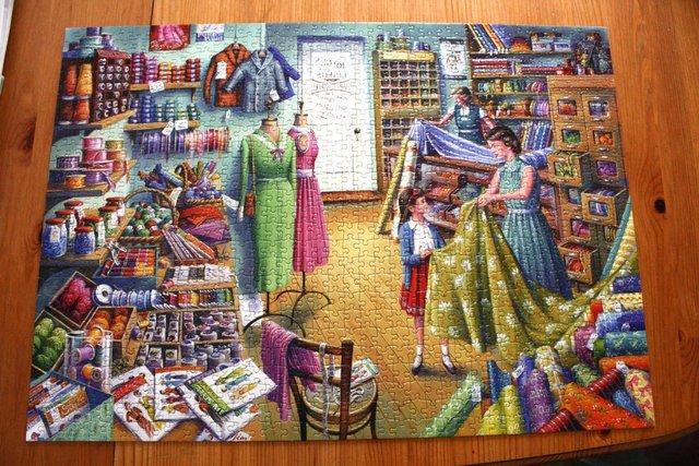 Image 3 of Gibson's ' Beads And Buttons '1000 Piece Jigsaw By Tony R